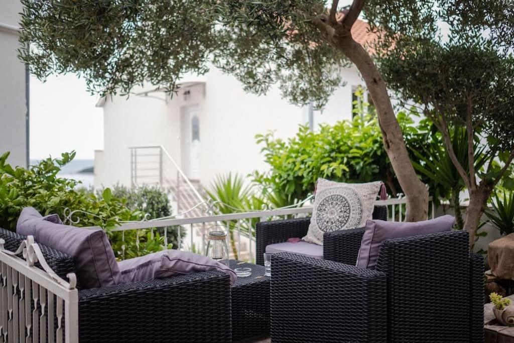 Apartman Tino With Two Sunny Terace Hvar Town Exteriör bild